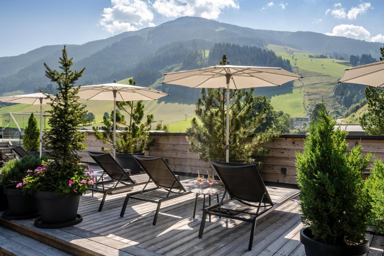 Hotel Das Zwoelferhaus Saalbach-Hinterglemm Exterior photo